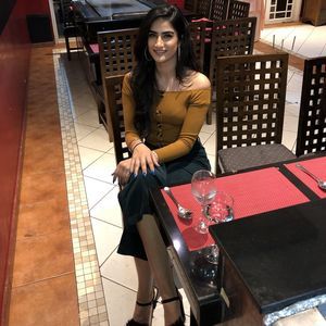 Meet your Posher, Hk